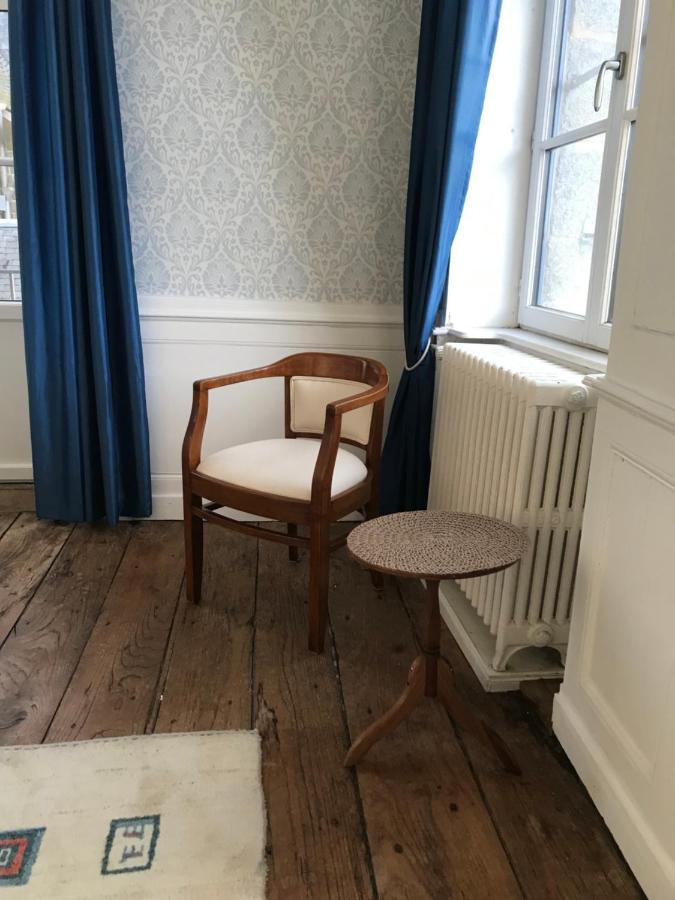 Mercier De Montigny - Les Chambres Du Beffroi - Spa Et Massage Fougères Екстериор снимка