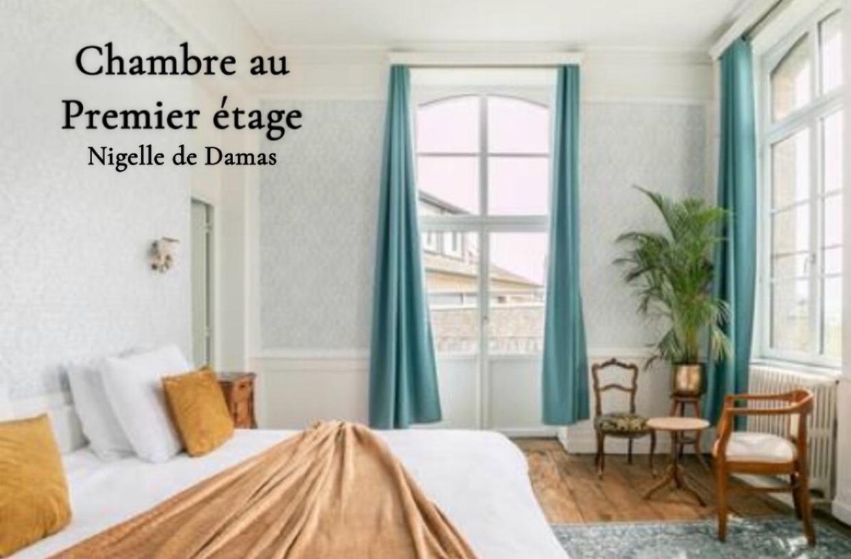 Mercier De Montigny - Les Chambres Du Beffroi - Spa Et Massage Fougères Екстериор снимка